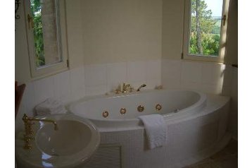 France Privát Bordeaux, Extérieur